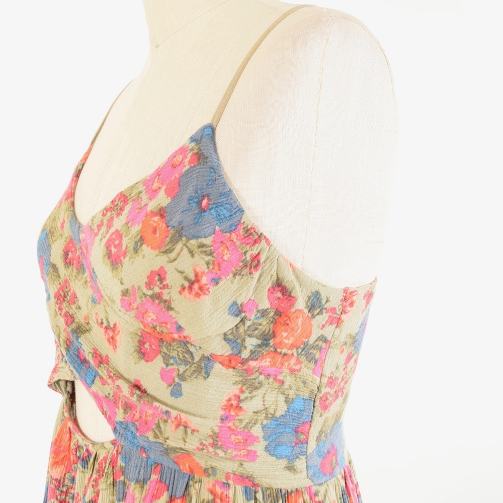 ❌SOLD❌Free People Crinkled Rayon Tank - Picture 2 of 6